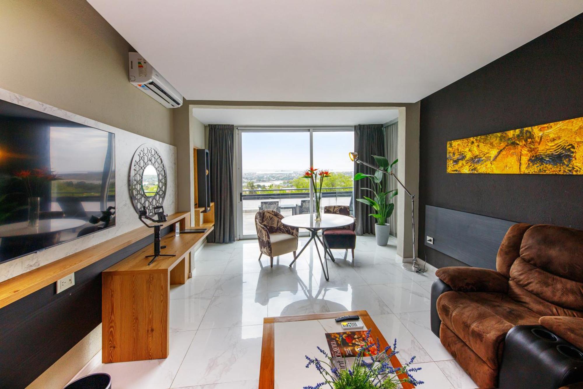 Pinares Panorama Suites, Spa & Convention Center Villa Carlos Paz Extérieur photo